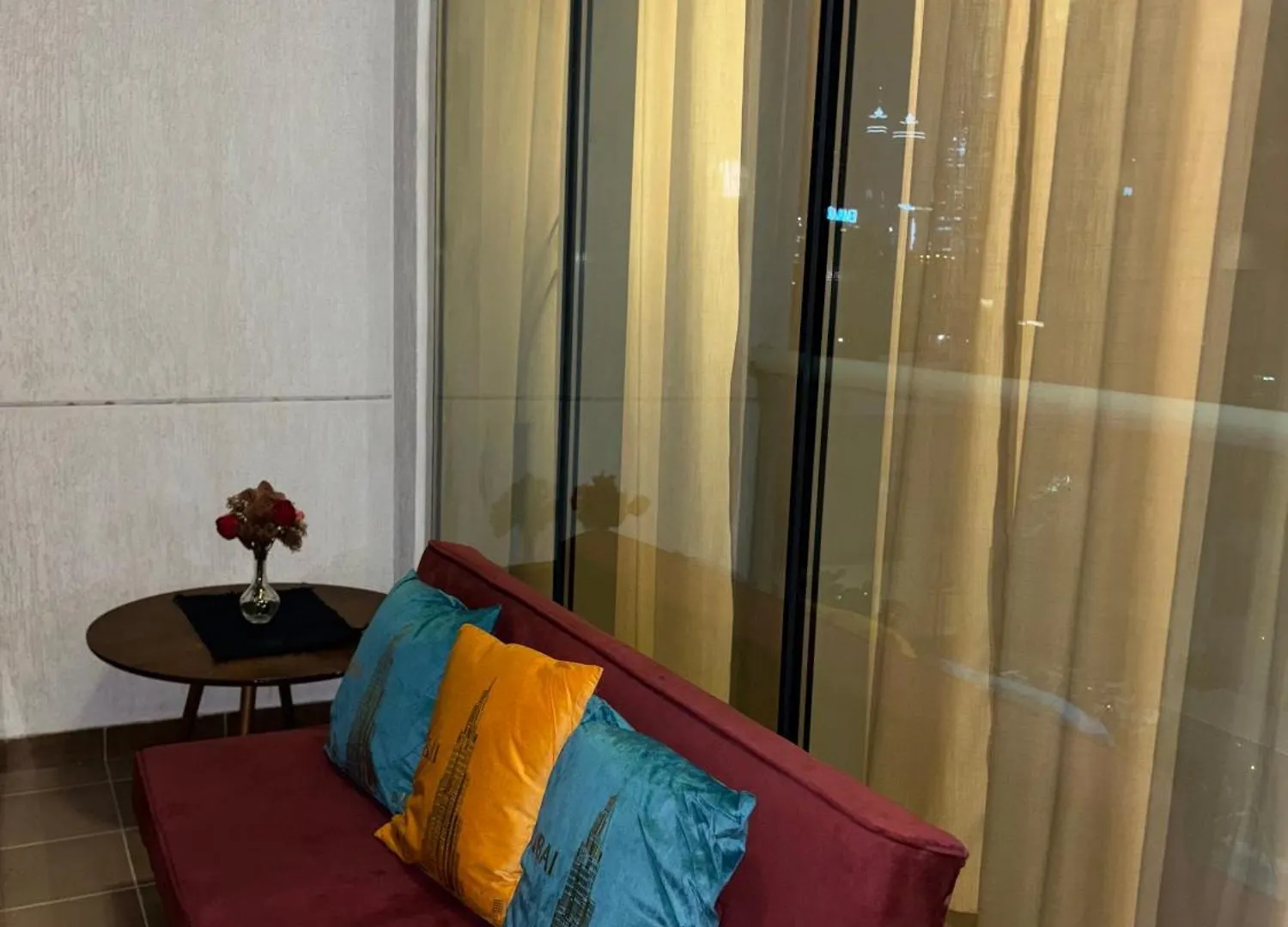 Stunning Studio With Rooftop Pool, Balcony & Gym Dubaj Apartament