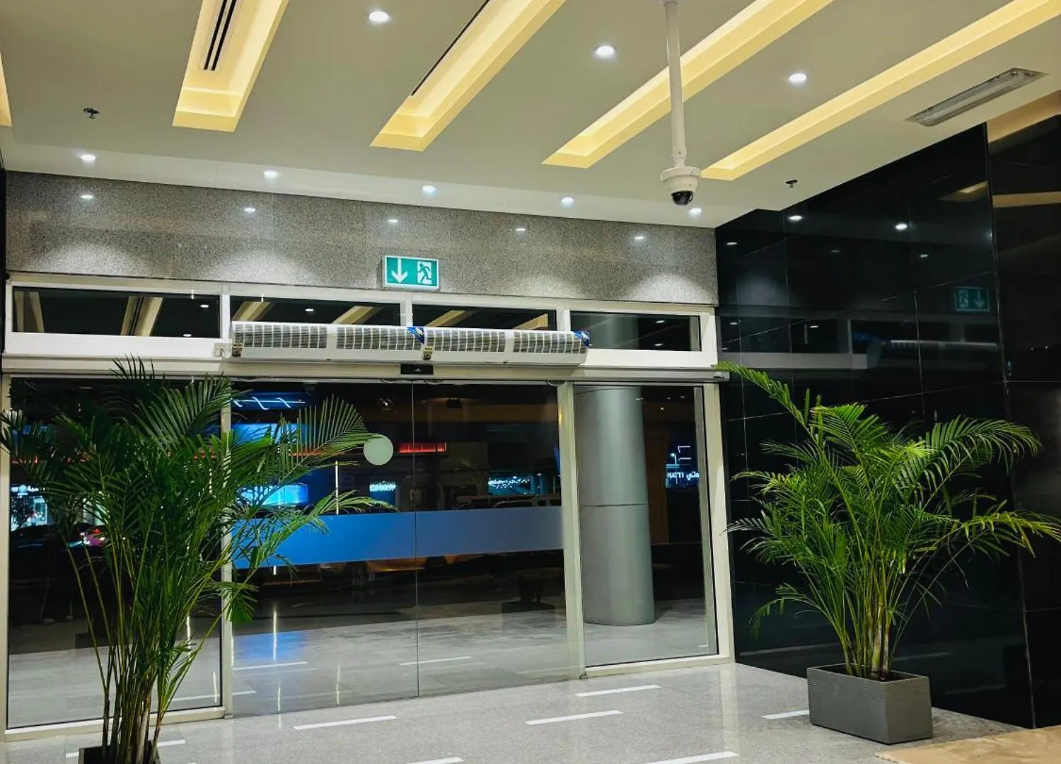 Apartament Stunning Studio With Rooftop Pool, Balcony & Gym Dubaj