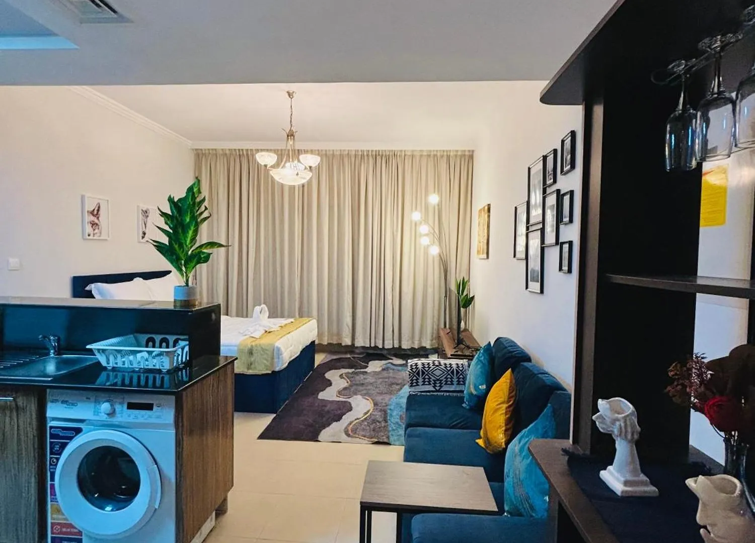 Stunning Studio With Rooftop Pool, Balcony & Gym Dubai United Arab Emirates