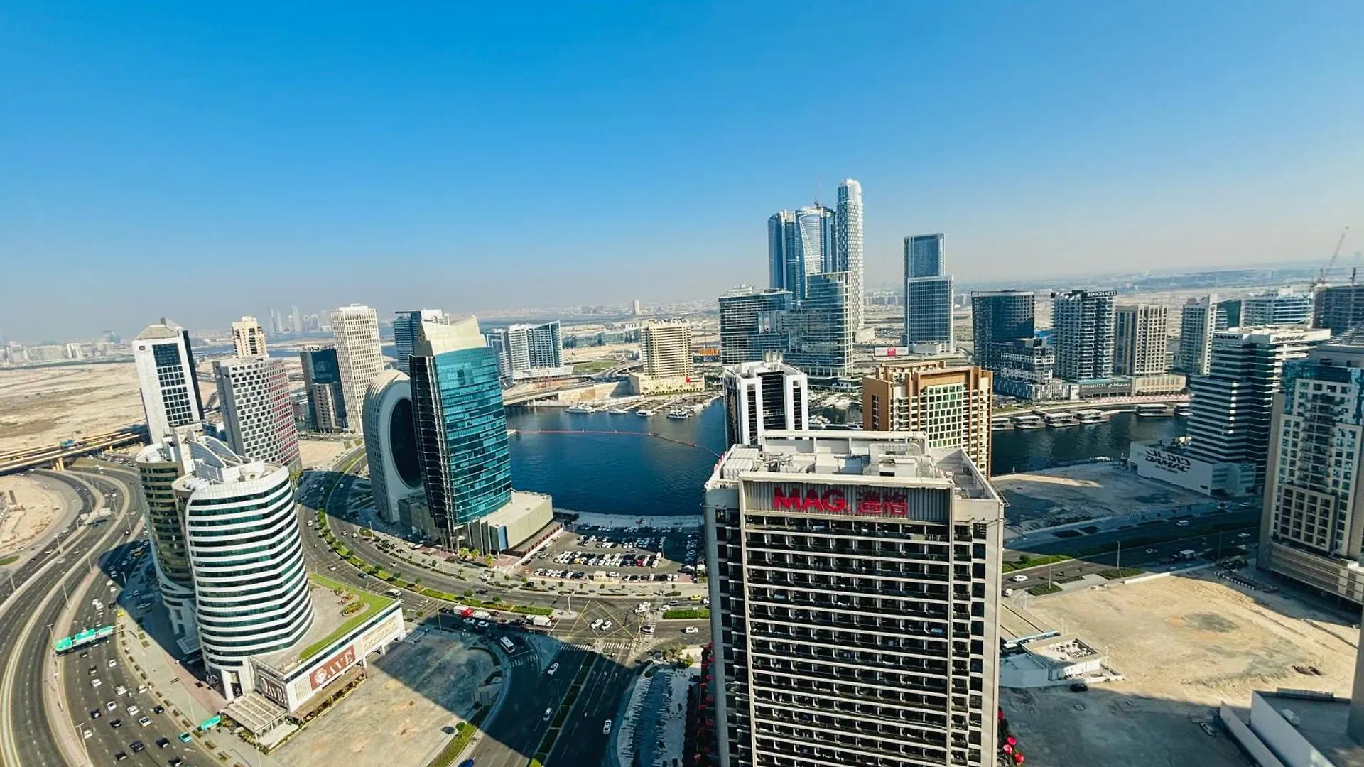 Stunning Studio With Rooftop Pool, Balcony & Gym Dubai United Arab Emirates