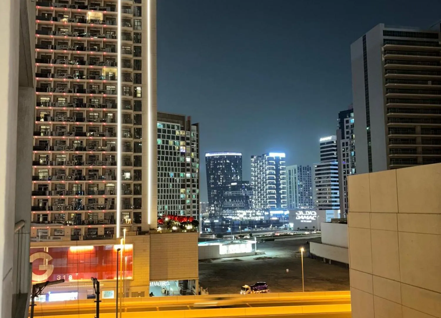 Stunning Studio With Rooftop Pool, Balcony & Gym Dubai 0*,  United Arab Emirates